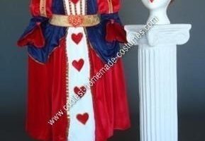 El vestido de bebé de reina de corazones hecho en casa más genial