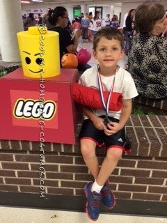 El mejor traje de Lego Master Builder