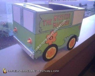 Máquina casera misteriosa para niños Idea de disfraz de Halloween