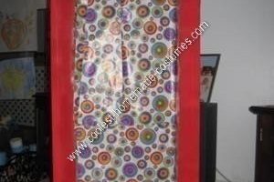 La mejor idea de disfraz de Halloween de la muñeca Sharpay DIY en una caja