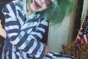 Genial disfraz de Beetlejuice para niño