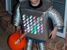 El disfraz de robot casero más chulo para niños en Halloween