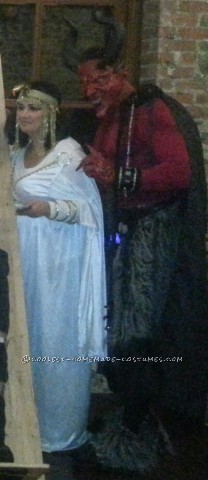 Genial traje del Señor de las tinieblas
