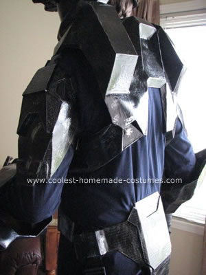 traje espartano negro