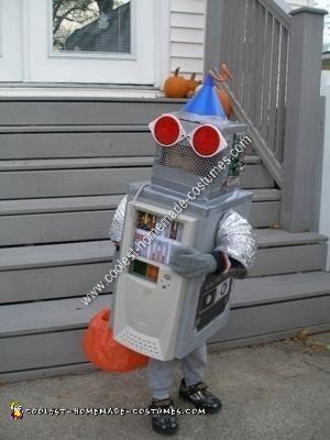 Idea de disfraz de robot de bricolaje para Halloween