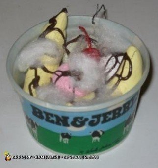 Traje de silla de ruedas Banana Split hecho en casa de Ben y Jerry