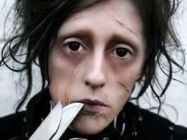 Disfraz casero original de Eduardo Manostijeras para Halloween
