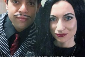 Disfraz de la familia Addams con un toque