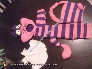 Disfraz de Halloween del gato de Cheshire hecho en casa