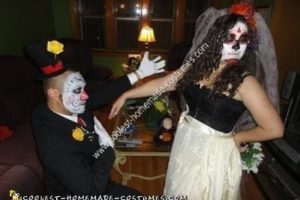 El traje casero más chulo de los novios Dia de los Muertos