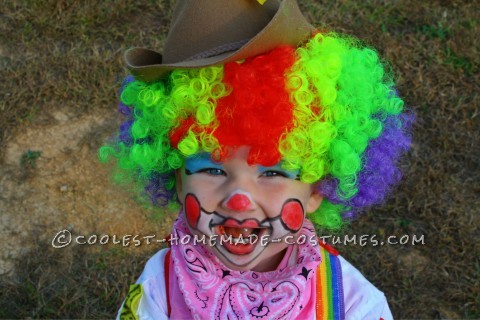 Bonito disfraz de payaso de rodeo para niño de 2 años.