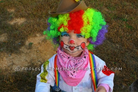 Bonito disfraz de payaso de rodeo para niño de 2 años.