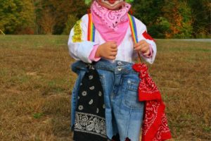 Bonito disfraz de payaso de rodeo para niño de 2 años.