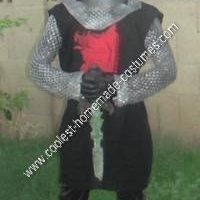 La mejor idea de disfraz de Halloween único de Black Knight DIY
