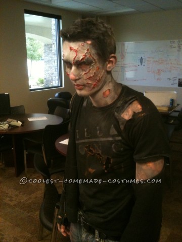 Maquillaje y disfraz de zombie 
