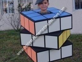 El disfraz de cubo de Rubik casero más genial
