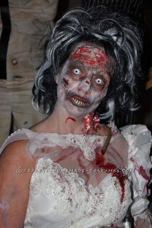 Buscador de thriller de disfraces de zombis