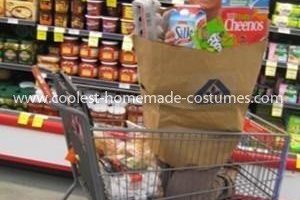 El disfraz casero de la bolsa de supermercado más genial
