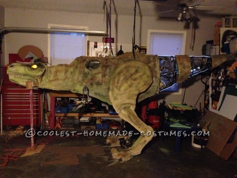 Disfraz épico de cyborg T-Rex hágalo usted mismo