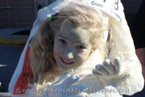 Disfraz de novia zombie sin cabeza