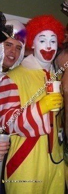 Idea casera de disfraz de Halloween de Ronald McDonald