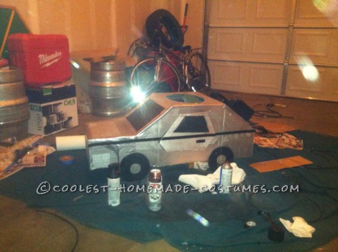 Regreso al futuro Marty McFly y el traje DeLorean