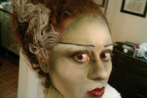 El disfraz de novia de Frankenstein multicolor más genial