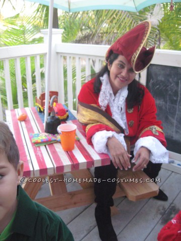 Disfraz familiar de Peter Pan, Mr. Smee y Capitán Garfio