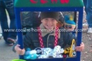 El disfraz casero de rascador más chulo para niño