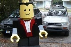 Disfraz de Halloween de Lego Man original hecho en casa