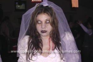 Disfraz de novia muerta espeluznante hecho en casa
