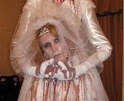 Disfraz de novia sin cabeza casero original de Halloween
