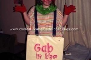 Disfraz de payaso casero en caja para Halloween