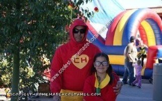Disfraz de Chapulin de superhéroe de Colorado hecho en casa para Halloween