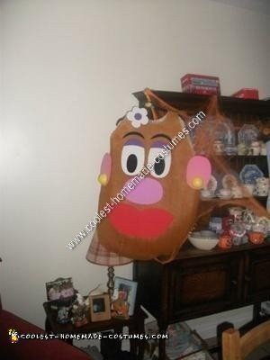 Idea casera de disfraz de Halloween de Sr. y Sra. Potato Head