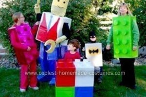 El disfraz de Halloween casero más genial de la familia Lego