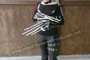 El disfraz de Halloween de Edward Scissorhands más genial que puedes hacer tú mismo
