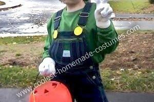 El disfraz de Halloween de Luigi DIY más genial