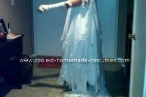 El disfraz de Halloween de novia de Frankenstein casero más genial