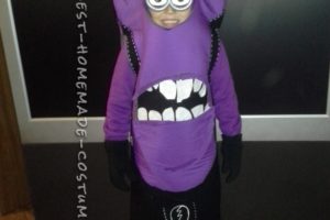 El disfraz de minion morado más genial para niños