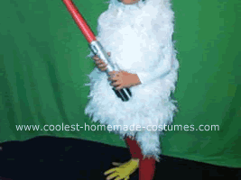 El mejor disfraz casero de pollo-murciélago Jedi