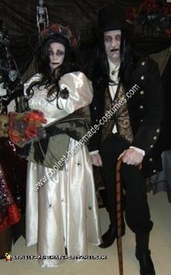 Disfraz casero de Halloween para los novios muertos