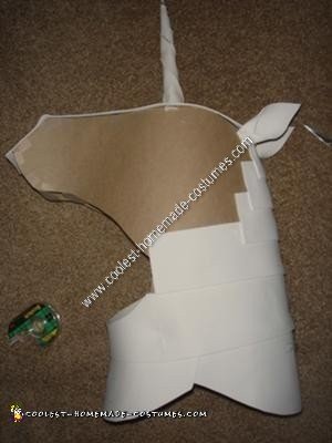 Robot unicornio casero ataca disfraz de Halloween