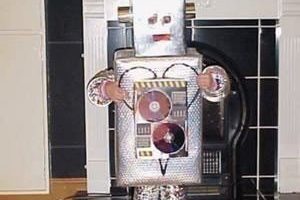 El mejor traje de robot de radio casero