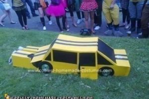 El traje casero más genial de Autobot transformer Bumblebee