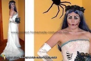 Espeluznante disfraz casero de novia cadáver para Halloween