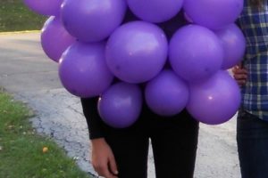 Idea de disfraz de última hora: ¡el original racimo de uvas!