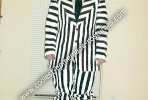 Impresionante disfraz casero de Halloween de Beetlejuice