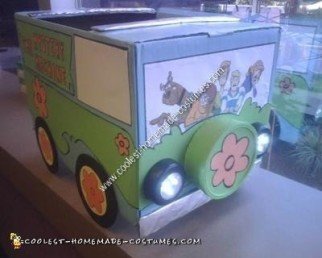 Máquina casera misteriosa para niños Idea de disfraz de Halloween