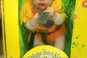 La muñeca Cabbage Patch más tierna para un bebé disfrazado de cochecito